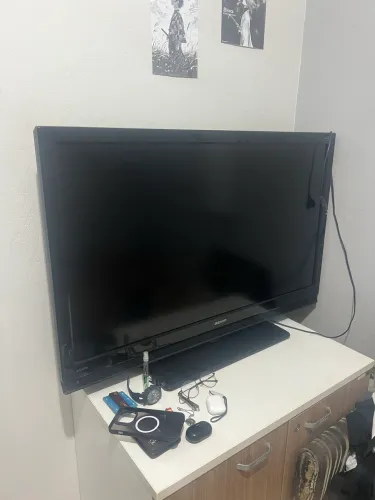 Tv de plasma semp 40 polegadas com detalhe 