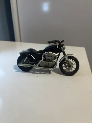 Miniatura Moto Harley-davdison 2008 Xl 1200n Sportster 1/18