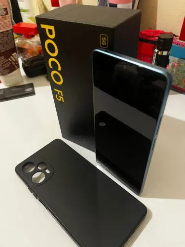 Celular poco F5