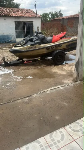 Vendo jet ski com 44 hora de uso 