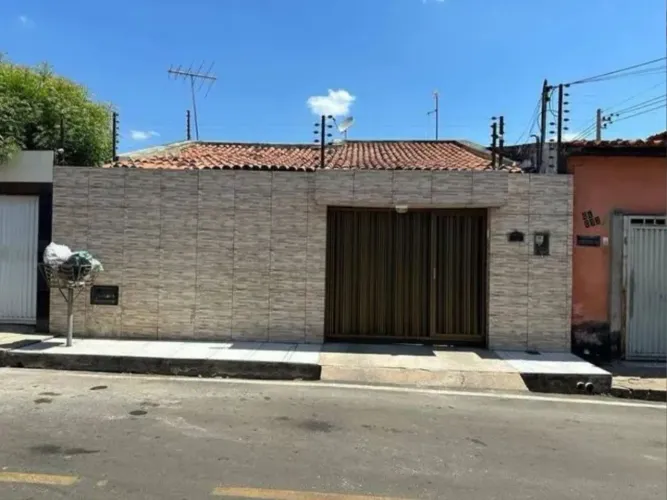 ~CASA NA VILA LUIZAO