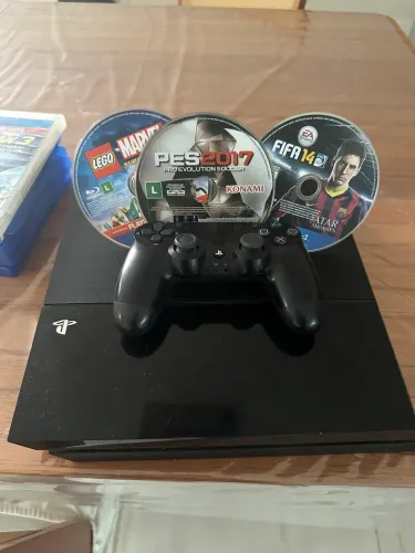 Play Station 4
