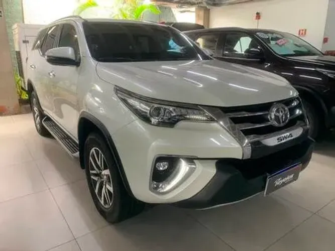 Toyota Hilux SW4 4X4 2.8 Diesel 2020