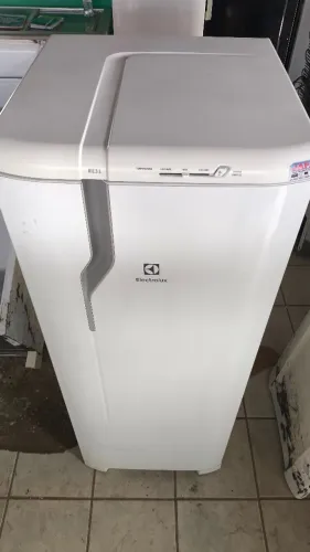 Vende se geladeira Electrolux e fogão esmaltec 4bocas 