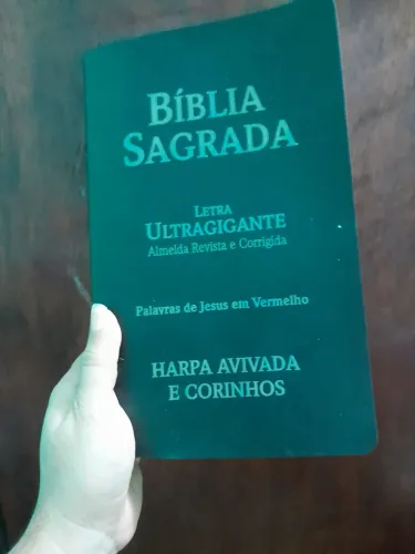 Bíblia sagrada letra hipergigante 