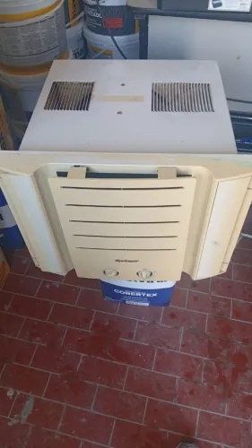 Ar condicionado de janela