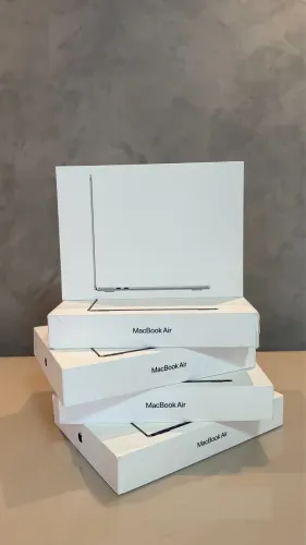 MacBook Air M5 (2026) 512GB 16GB | Preto Midnight - Disponíveis