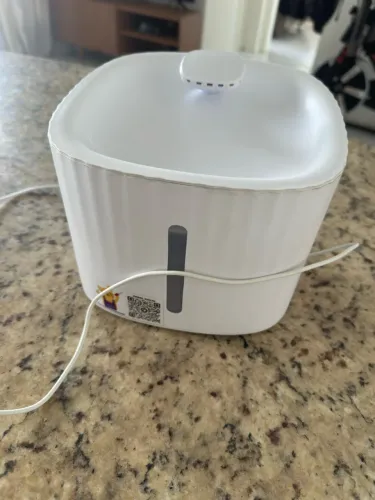 Fonte de água para gatos