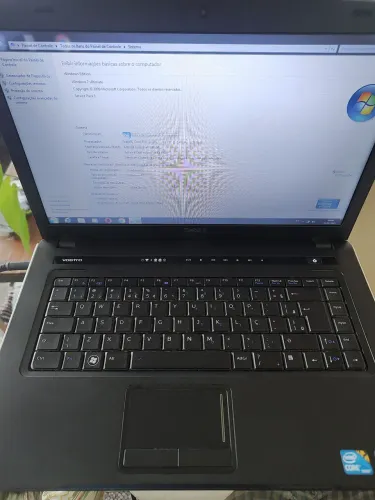 Notebook Dell Vostro 3500 I3 primeira geração - Com detalhe