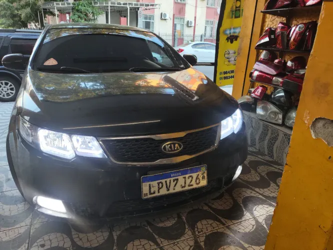 Kia Motors Cerato 1.6 16V Aut. 2011