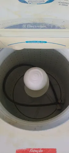 Vendo máquina de lavar 10kg boas condições