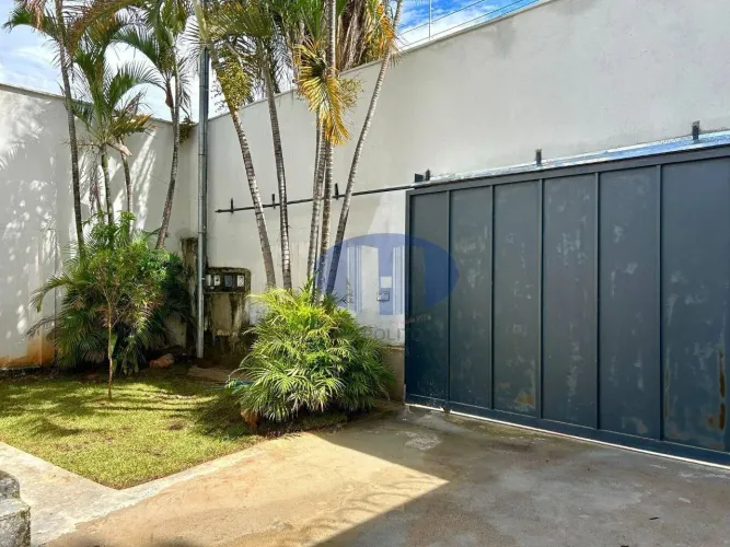 Casa com 3 dormitórios para alugar, 128 m² por R$ 5.372,30/mês - Santa Efigênia - Belo Hor