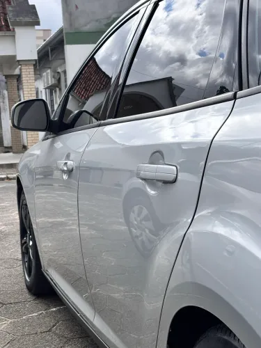 Ford Focus 1.6 S/1.6 SE Flex 16V 5P AUT 2014
