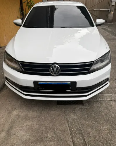 Volkswagen Jetta Comfortline 1.4 TSI 16V 4P Aut. 2017