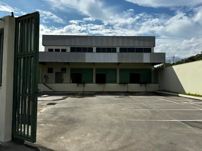 Imóvel para aluguel com 1500 metros quadrados em Compensa - Manaus - AM