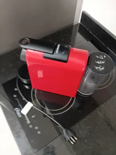 Cafeteira Nespresso Essência Mini