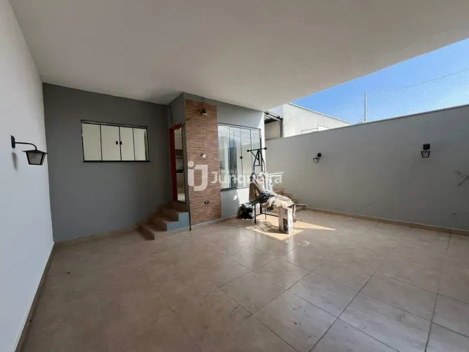 Casa à venda, 2 quartos, 1 suíte, 2 vagas, Vila Industrial - Piracicaba/SP