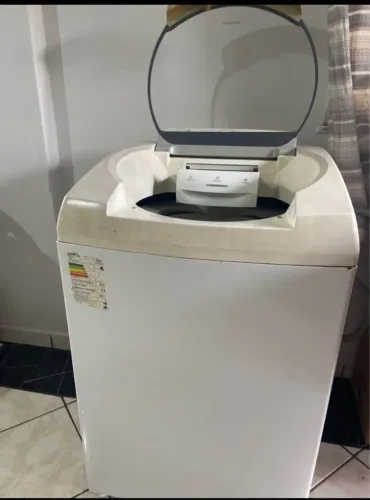 Vende-se Maquina de Lava Brastemp 11 kg