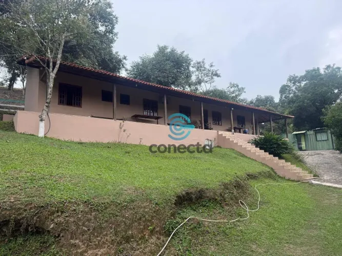 Sítio com 3 dormitórios à venda, 20000 m² - Pitangas - Tanguá/RJ
