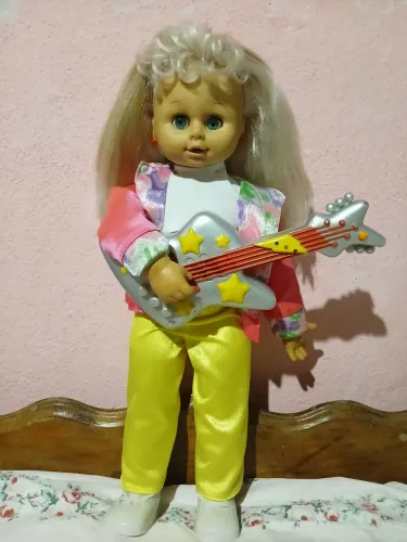 Boneca Eliana Pop, Pop - Guitarra