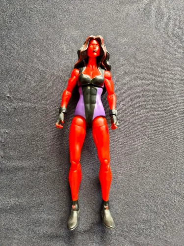Mulher Hulk Vermelha Marvel Legends Betty Ross Action Figure Boneco