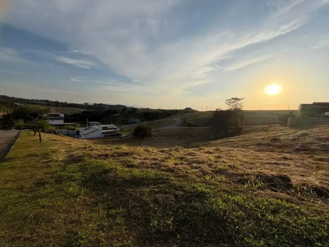 Terreno à venda, 1000 m² por R$ 634.000,00 - Jardim Caxambu - Jundiaí/SP