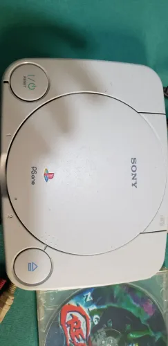 Playstation one (1)