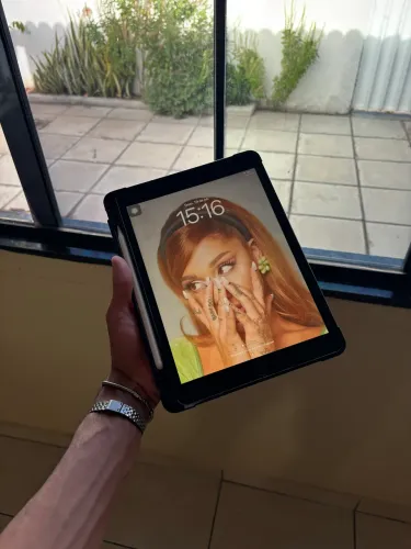IPAD 8 com rejeição a palma e caneta