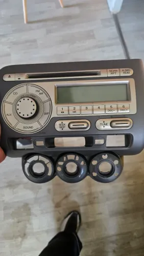 Rádio Original C3 (P/N 39100-SAA-T310-M1) + Moldura do Painel