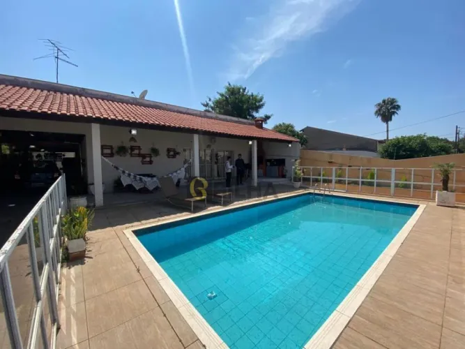 Casa com Edícula - Califórnia