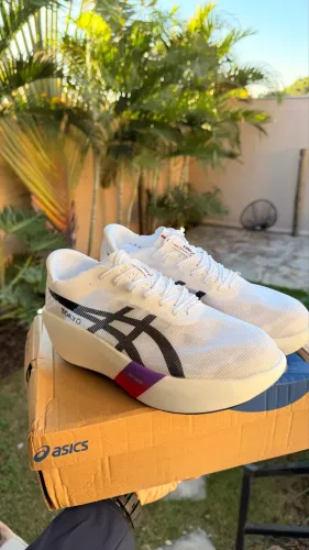 Tênis asics Metaspeed Tokyo 