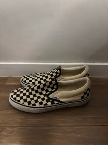 Vans 44
