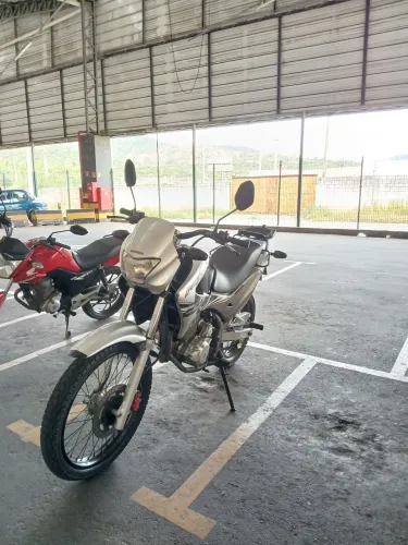 Pego moto menor com volta 