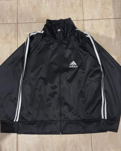 Jaqueta Adidas Preta Masculina Com Zíper Tam. P