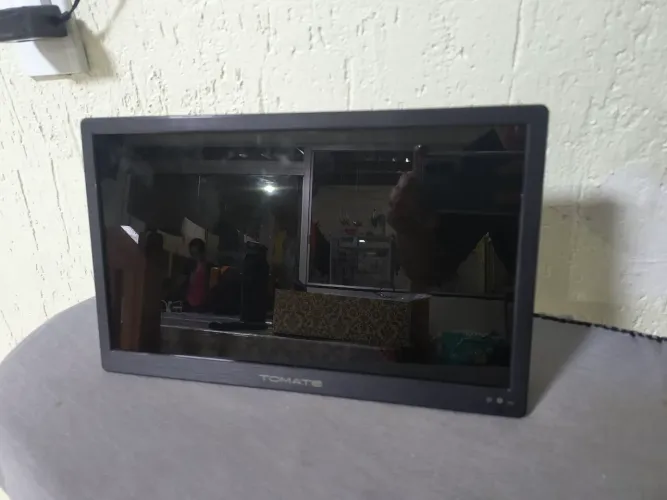 Vídeo monitor portátil inteligente TOMATE