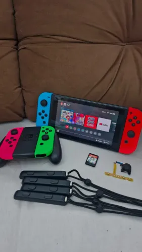 Nintendo Switch Completo + 4 Controles + 128GB + Mario Party Físico + Acessórios