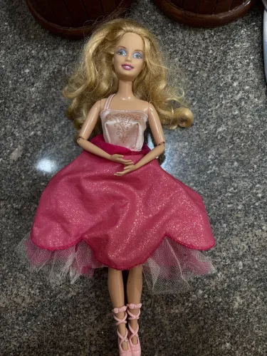 boneca barbie genevive