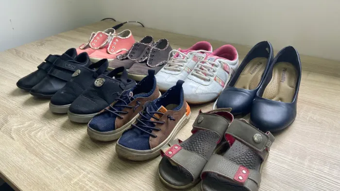 8 Pares de sapatos para brechó