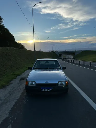Ford Escort GL 1.6i / 1.6 (álcool) 1988