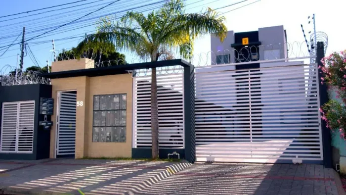 Prédio Residencial a venda com 10 apartamentos de 1 e 2 quartos
