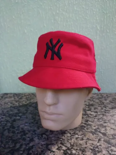 Bucket hat New York City