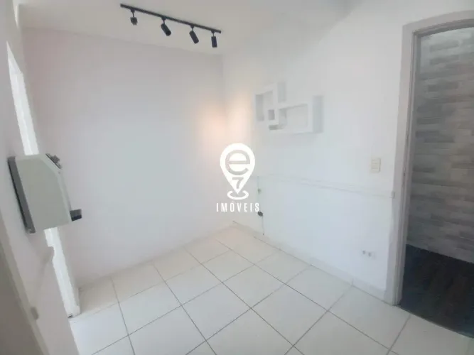 EXCELENTE SALA COMERCIAL PARA LOCAÇÃO NA VILA SANTO ESTEFANO