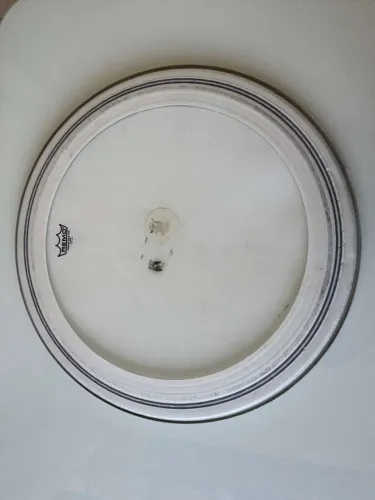 Pele de Bumbo REMO Powerstroke Pro Coated 24