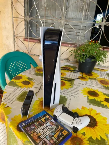 PLAYSTATION 5