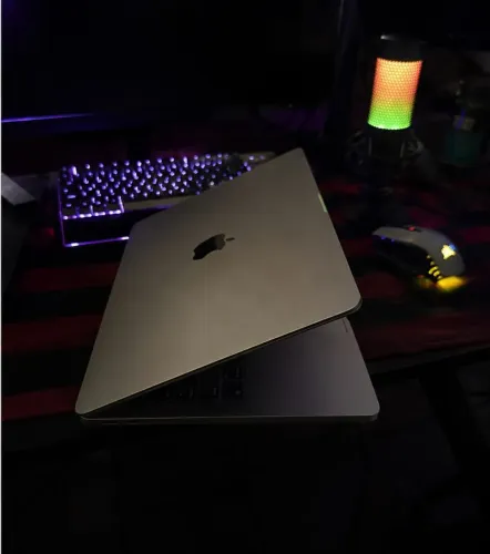 MacBook Air M2
