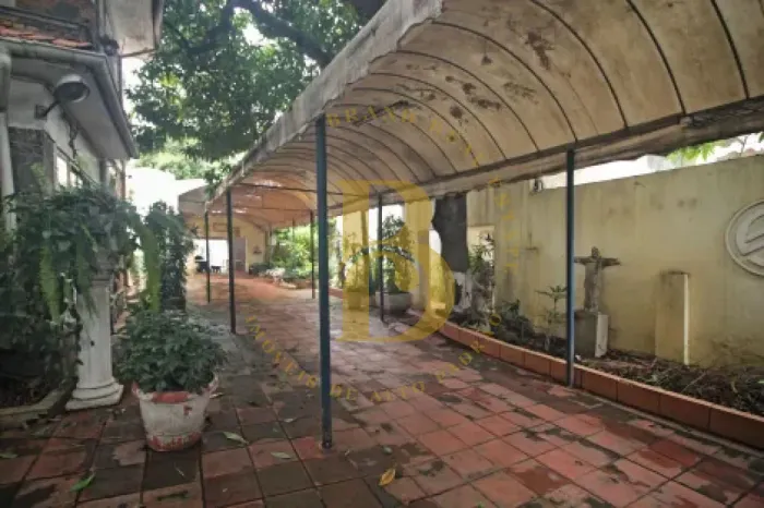 Comercial com 2621 m², à venda no bairro Bela Vista.