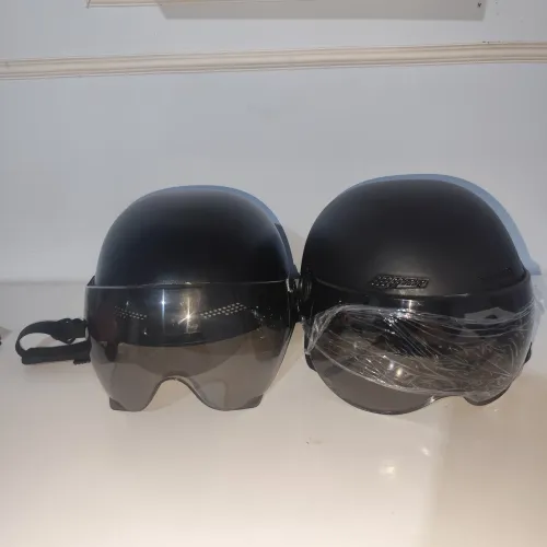 2 Capacetes para moto ou bike elétrica