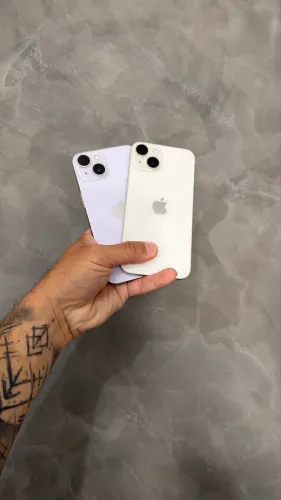 iPhone 14 branco e lilás 128gb 88%