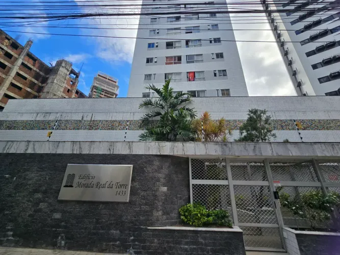 Alugo apartamento com 2 quartos na Torre - Recife - PE