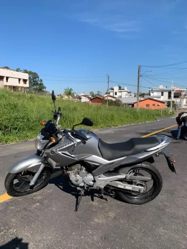 Fazer 250